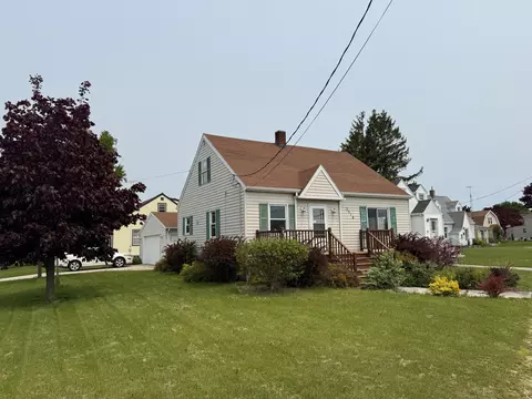 2518 6th, Two Rivers, WI 54241