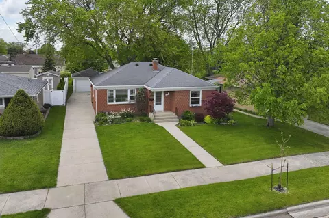 3042 Erie, Racine, WI 53402