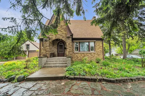 4000 21st, Racine, WI 53405