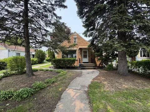 3667 S 21st, Milwaukee, WI 53221