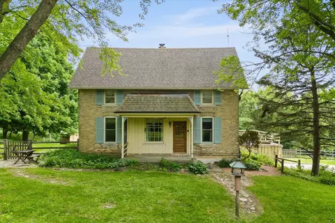 4185 German Vlg, West Bend, WI 53095