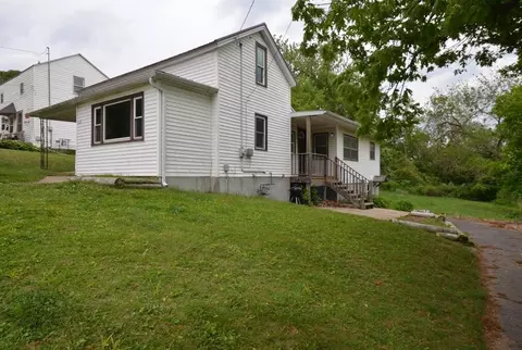 512 E North, Whitewater, WI 53190