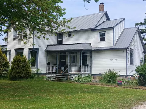 7634 6 Mile, Caledonia, WI 53126