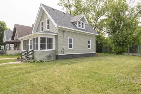 912 Harvey, Beloit, WI 53511
