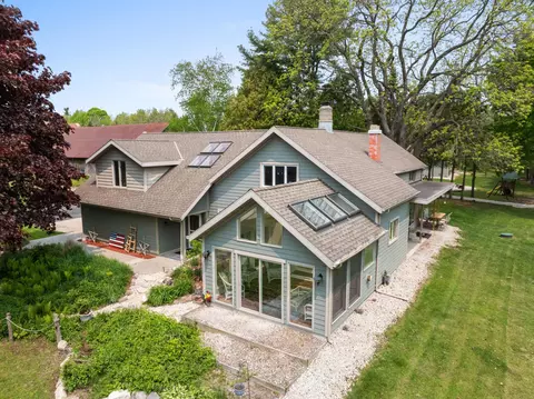4014 Maplewood, Two Rivers, WI 54241