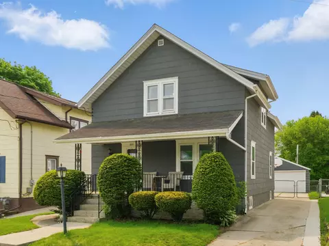 409 Huron, Manitowoc, WI 54220