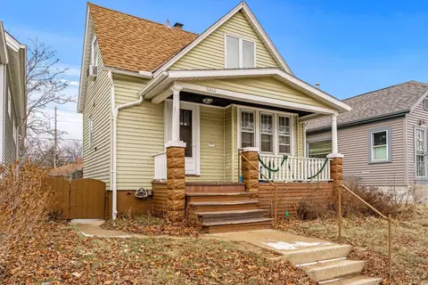 3213 N Dousman, Milwaukee, WI 53212