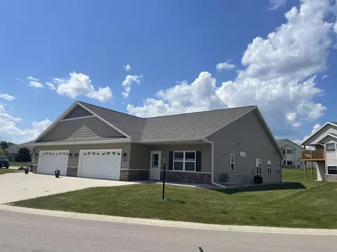 805 Prairie, Kewaskum, WI 53040