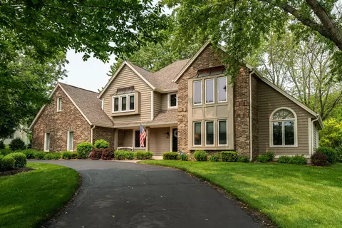 4720 Three Mdws, Brookfield, WI 53005