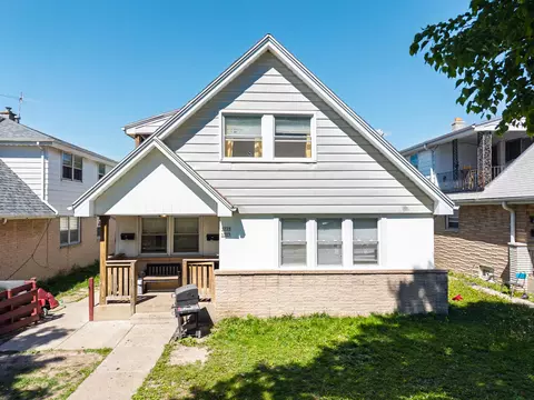 5723 N 97th #5725, Milwaukee, WI 53225