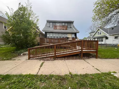 3715 N 16th, Milwaukee, WI 53206