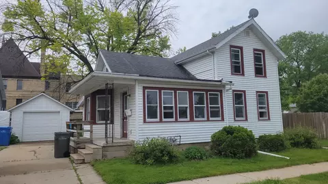 501 E Division, Watertown, WI 53094