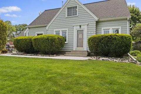 11203 W Potter, Wauwatosa, WI 53226