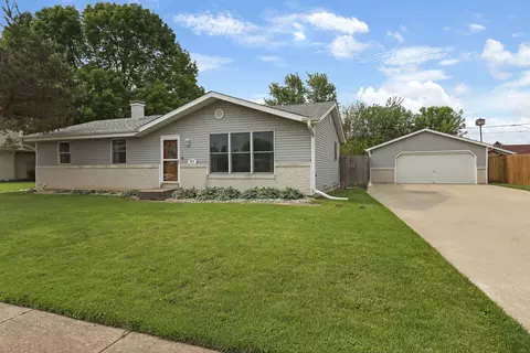 5813 67th, Kenosha, WI 53142
