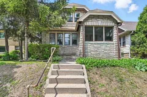 2455 S 60th #2457, West Allis, WI 53219