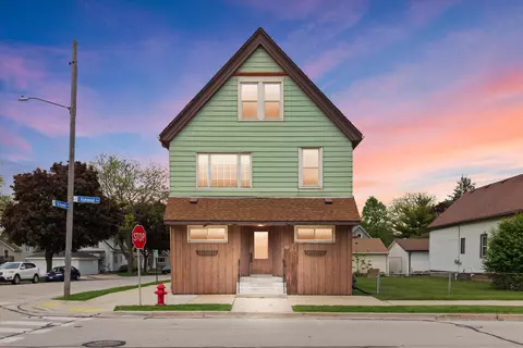 3700 E Hammond, Cudahy, WI 53110