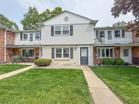 4956 W Colonial, Greenfield, WI 53220