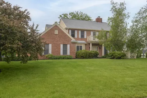w146n7148 Winter Holw, Menomonee Falls, WI 53051