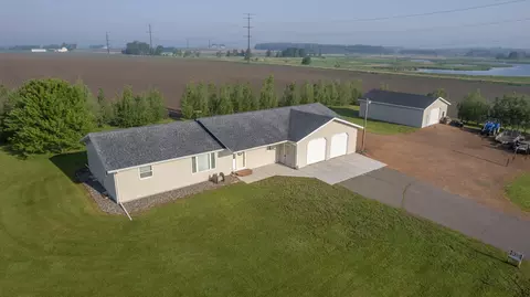 227042 County Road F, Hull, WI 54421