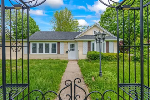 603 Spring, Lake Geneva, WI 53147