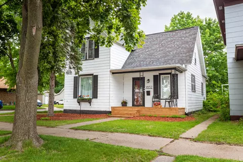 1832 Wood, La Crosse, WI 54603