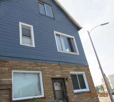 2405 S 5th, Milwaukee, WI 53207
