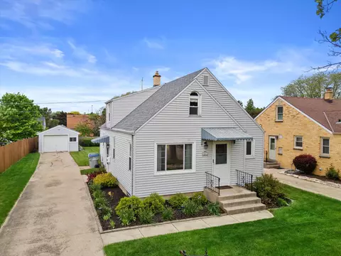 3661 S 22nd, Milwaukee, WI 53221