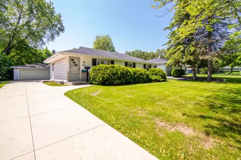 n91w16855 Laurel, Menomonee Falls, WI 53051