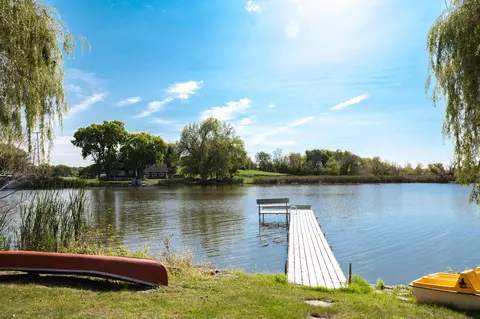 w4943 County Road South, Oak Grove, WI 53032