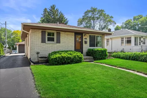 9217 W Hayes, West Allis, WI 53227