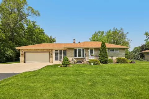 1406 E Oakwood, Oak Creek, WI 53154