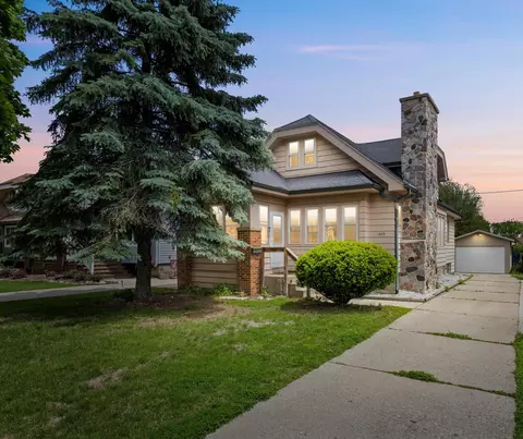 1472 S 86th, West Allis, WI 53214