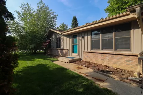 6807 Cliffside, Racine, WI 53402