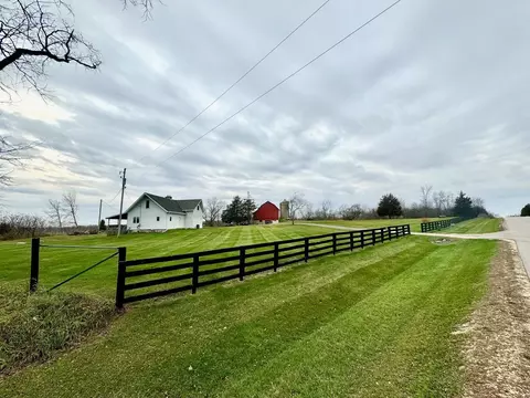 N8415 Branch, Ixonia, WI 53036