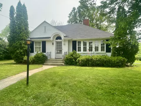 34815 W State, Burlington, WI 53105