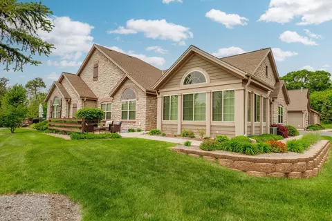 15370 Huff, Brookfield, WI 53005