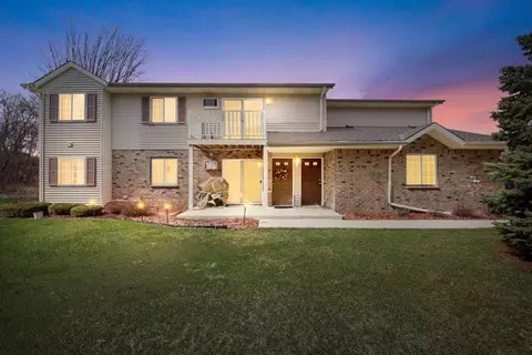 2020 Meadow #2, West Bend, WI 53095