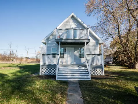 8428 Fox Riv, Waterford, WI 53185