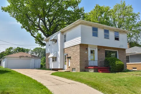 3825 S 5th #3823, Milwaukee, WI 53207