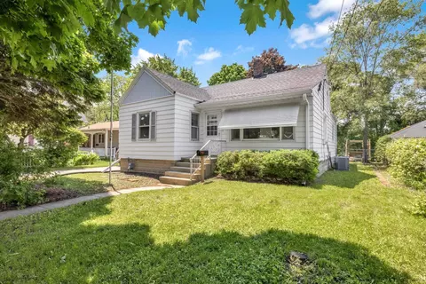 230 S Washington, Waukesha, WI 53188