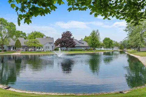 10109 N Gettysburg, Mequon, WI 53092