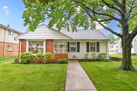 2829 N 90th, Milwaukee, WI 53222