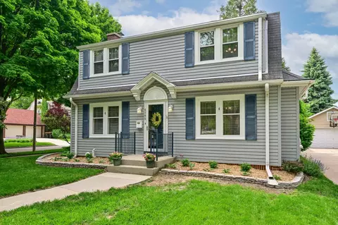 6305 W Wisconsin, Wauwatosa, WI 53213