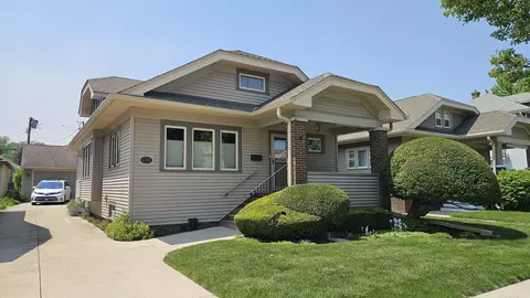 1320 Monroe, Racine, WI 53405