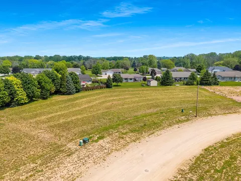 528 Rustic Rdg, Brillion, WI 54110