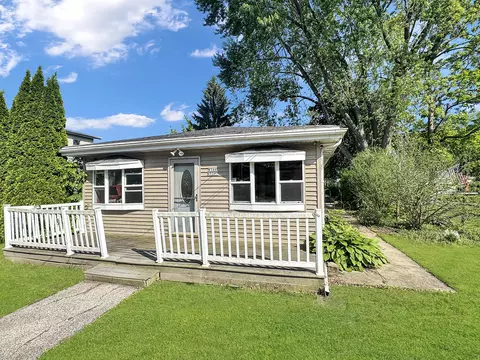 w346n5292 Elm, Oconomowoc, WI 53069