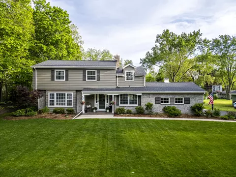 18005 Lisa, Brookfield, WI 53045