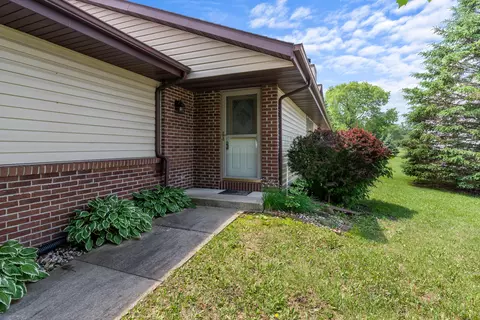 612 Wellington, West Bend, WI 53090