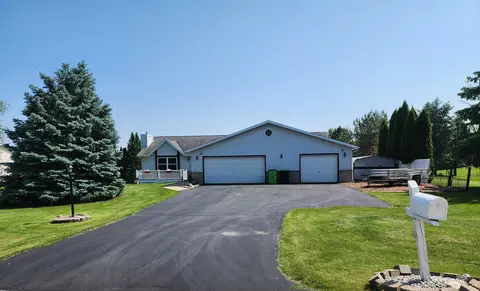 28835 Oak Hl, Waterford, WI 53185