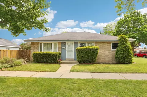 525 W Allerton, Milwaukee, WI 53207